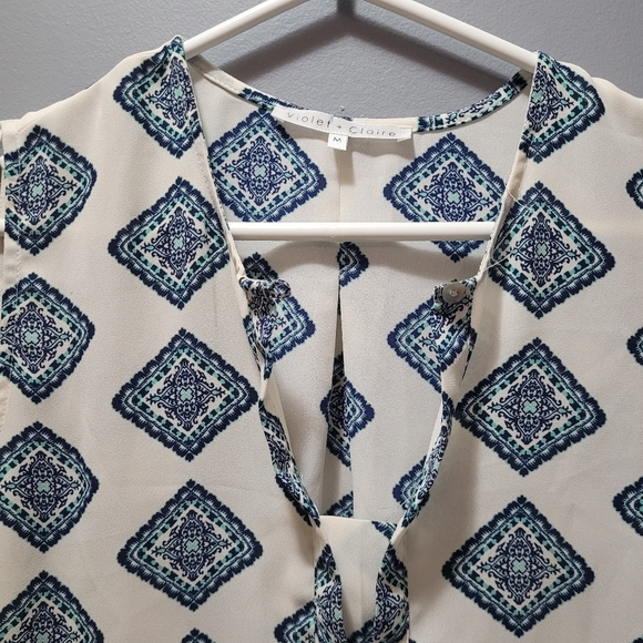 Violet + Claire Colorful Geometric Patterned Sleeveless Top M - Picture 3 of 5